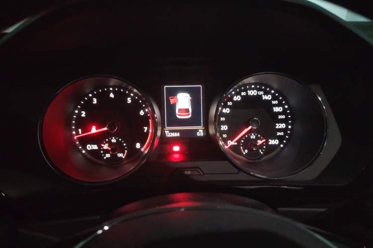 Used Volkswagen Tiguan L 2018 330TSI Automatic Two-Wheel Drive Luxury Edition Instrument Cluster