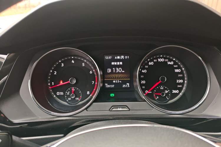 Used Volkswagen Tiguan L 2018 330TSI Automatic Two-Wheel Drive Comfort Edition Instrument Cluster