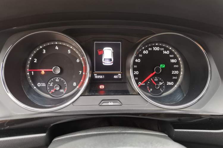 Used Volkswagen Tiguan L 2018 330TSI Automatic Two-Wheel Drive Comfort Edition Instrument Cluster