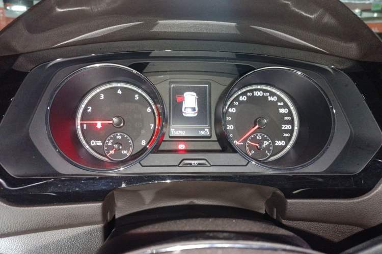 Used Volkswagen Tiguan L 2018 330TSI Automatic Two-Wheel Drive Flagship Edition Instrument Cluster