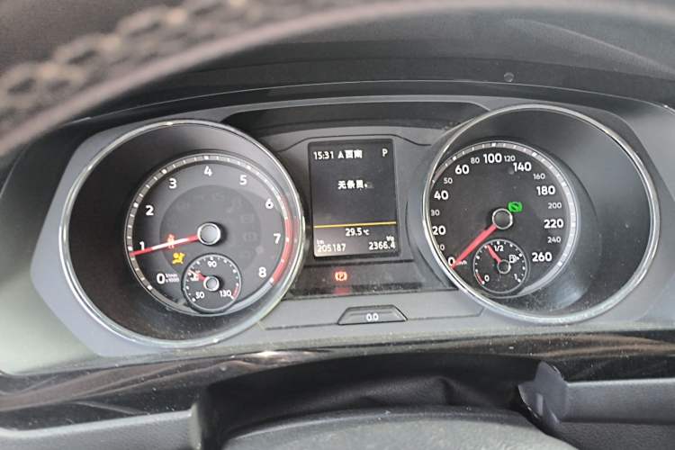 Used Volkswagen Tiguan L 2018 380TSI Automatic All-Wheel Drive Luxury Edition Instrument Cluster