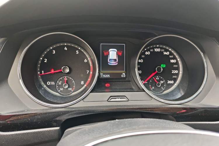 Used Volkswagen Tiguan L 2018 330TSI Automatic Two-Wheel Drive Comfort Edition Instrument Cluster