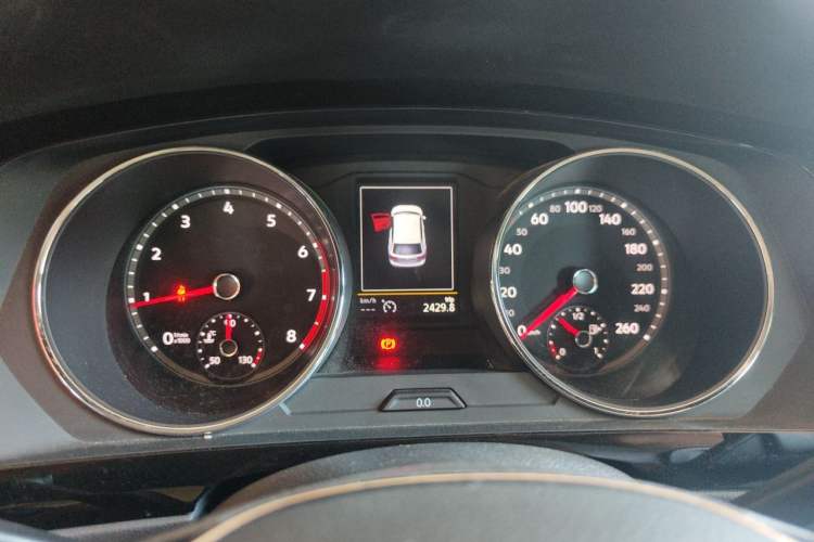 Used Volkswagen Tiguan L 2018 330TSI Automatic Two-Wheel Drive Comfort Edition Instrument Cluster
