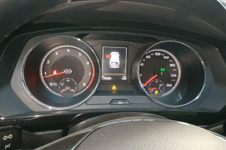 Used Volkswagen Tiguan L 2018 330TSI Automatic Two-Wheel Drive Luxury Edition Instrument Cluster