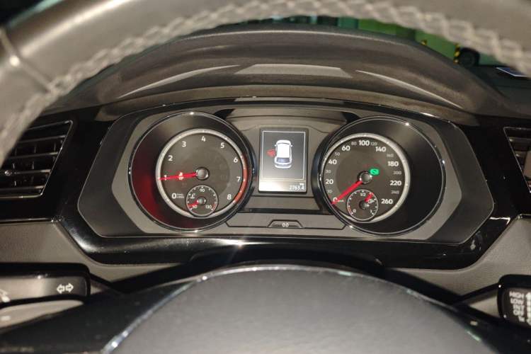 Used Volkswagen Tiguan L 2018 380TSI Automatic All-Wheel Drive Luxury Edition Instrument Cluster