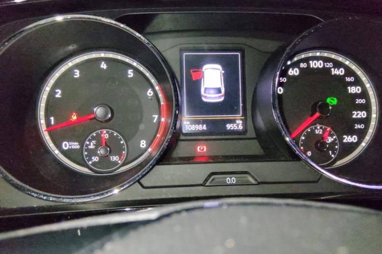 Used Volkswagen Tiguan L 2018 330TSI Automatic Two-Wheel Drive Comfort Edition Instrument Cluster
