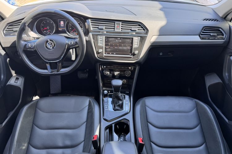 Used Volkswagen Tiguan L 2018 380TSI Automatic All-Wheel Drive Luxury Edition Interior 1