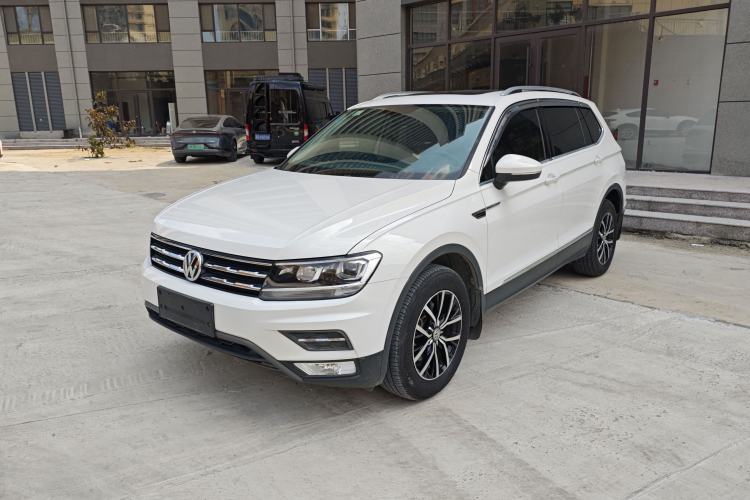 Used Volkswagen Tiguan L 2018 330TSI Automatic Two-Wheel Drive Luxury Edition Guazi used car, China used car export, Used car for sale, Used Volkswagen cars, Cheapest cars for sale