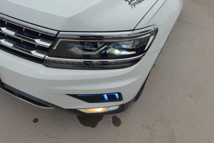 Used Volkswagen Tiguan L 2018 330TSI Automatic Two-Wheel Drive Flagship Edition Left Front Headlight