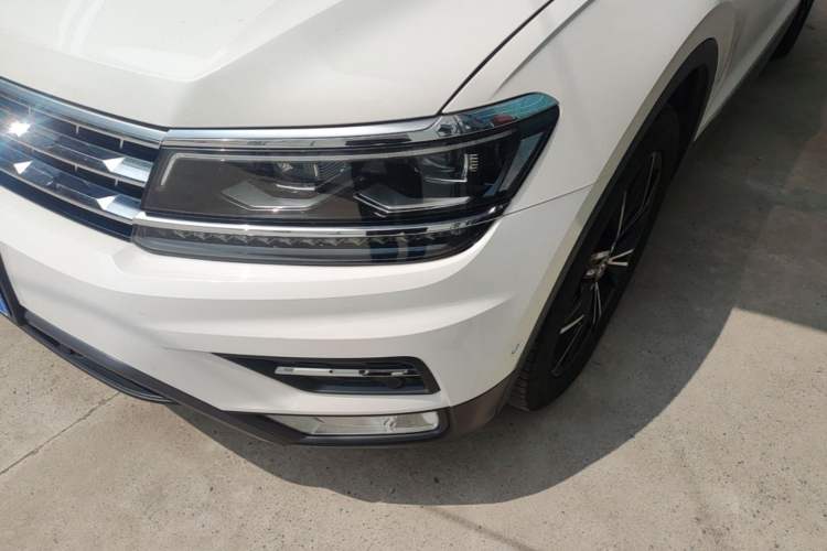 Used Volkswagen Tiguan L 2018 330TSI Automatic Two-Wheel Drive Flagship Edition Left Front Headlight