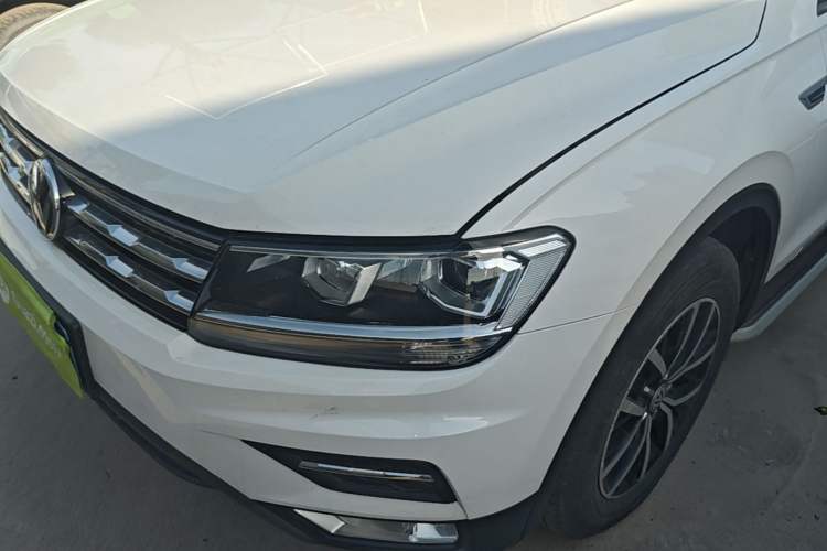 Used Volkswagen Tiguan L 2018 Facelift 330TSI Automatic Two-Wheel Drive Luxury Edition Left Front Headlight