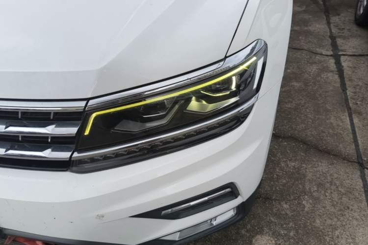 Used Volkswagen Tiguan L 2018 380TSI Automatic All-Wheel Drive Luxury Edition Left Front Headlight