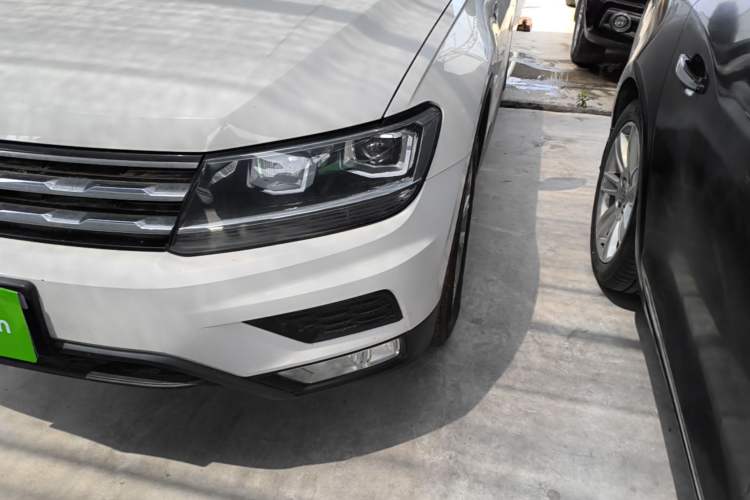 Used Volkswagen Tiguan L 2018 330TSI Automatic Two-Wheel Drive Luxury Edition Left Front Headlight