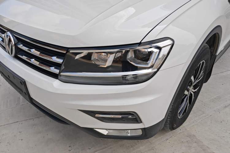 Used Volkswagen Tiguan L 2018 330TSI Automatic Two-Wheel Drive Luxury Edition Left Front Headlight
