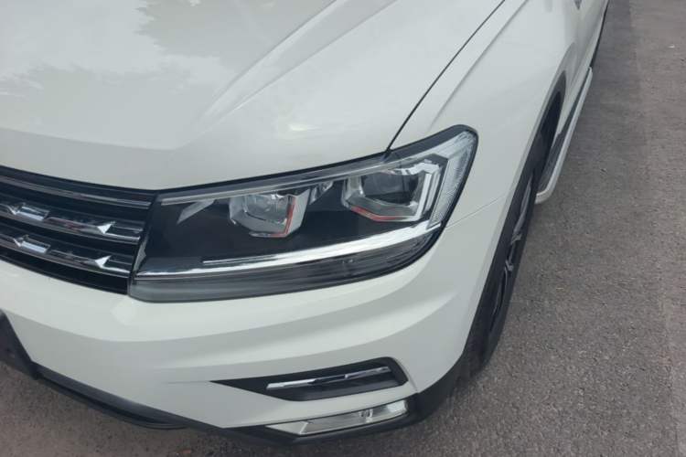 Used Volkswagen Tiguan L 2018 Facelift 330TSI Automatic Two-Wheel Drive Luxury Edition Left Front Headlight