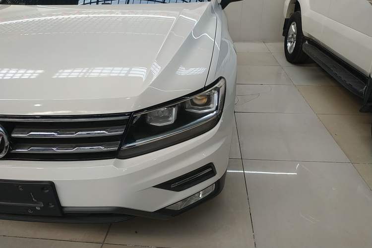 Used Volkswagen Tiguan L 2018 330TSI Automatic Two-Wheel Drive Luxury Edition Left Front Headlight