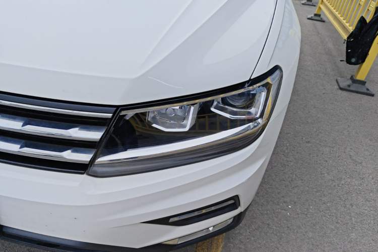 Used Volkswagen Tiguan L 2018 330TSI Automatic Two-Wheel Drive Luxury Edition Left Front Headlight