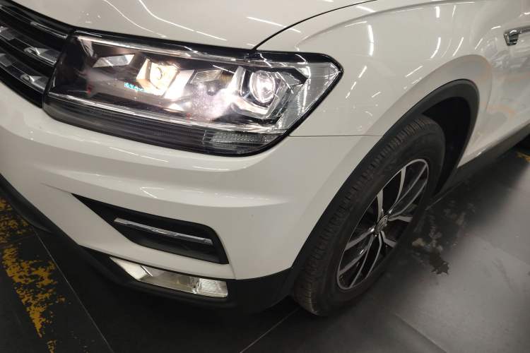 Used Volkswagen Tiguan L 2018 280TSI Automatic Two-Wheel Drive Comfort Edition Left Front Headlight