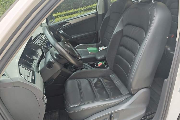Used Volkswagen Tiguan L 2018 330TSI Automatic Two-Wheel Drive Luxury Edition Left Front Seat