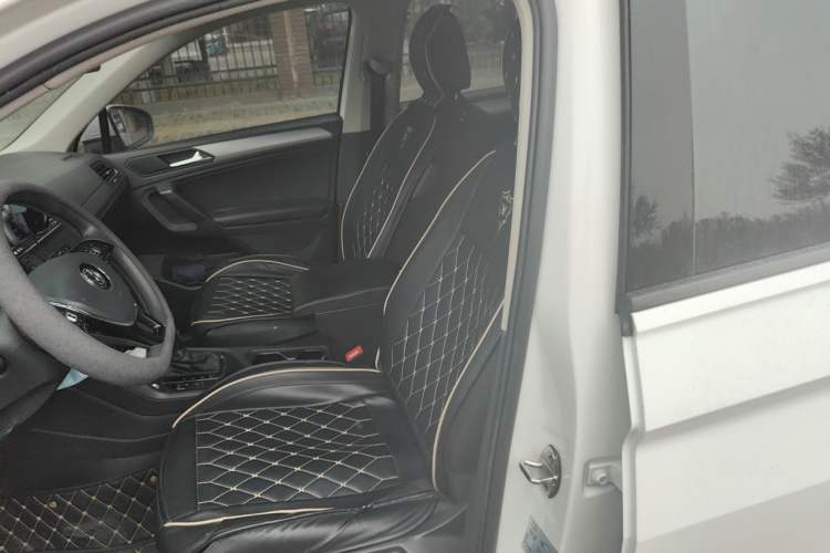 Used Volkswagen Tiguan L 2018 330TSI Automatic Two-Wheel Drive Luxury Edition Left Front Seat