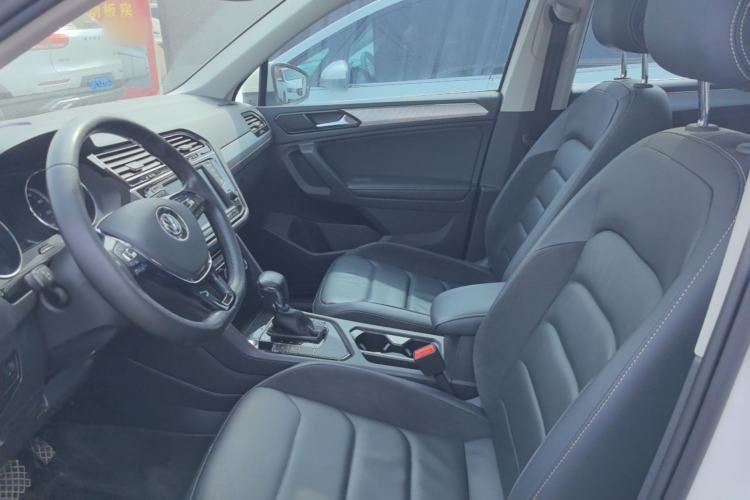Used Volkswagen Tiguan L 2018 330TSI Automatic Two-Wheel Drive Luxury Edition Left Front Seat