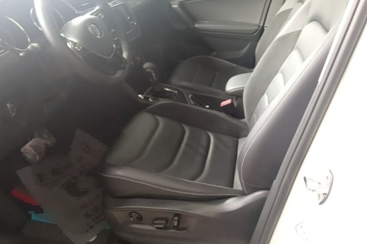 Used Volkswagen Tiguan L 2018 380TSI Automatic All-Wheel Drive Luxury Edition Left Front Seat