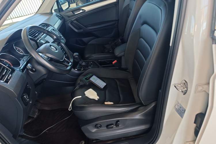 Used Volkswagen Tiguan L 2018 330TSI Automatic Two-Wheel Drive Luxury Edition Left Front Seat