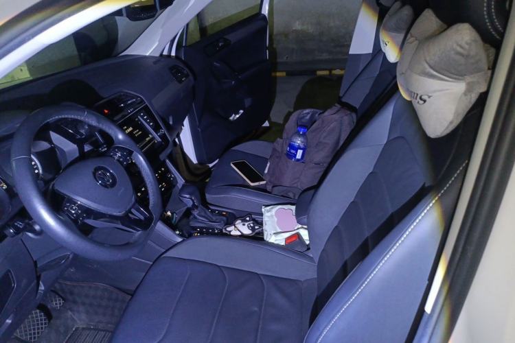 Used Volkswagen Tiguan L 2018 380TSI Automatic All-Wheel Drive Luxury Edition Left Front Seat