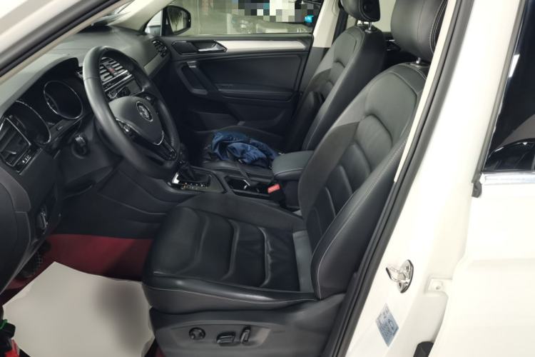 Used Volkswagen Tiguan L 2018 330TSI Automatic Two-Wheel Drive Luxury Edition Left Front Seat