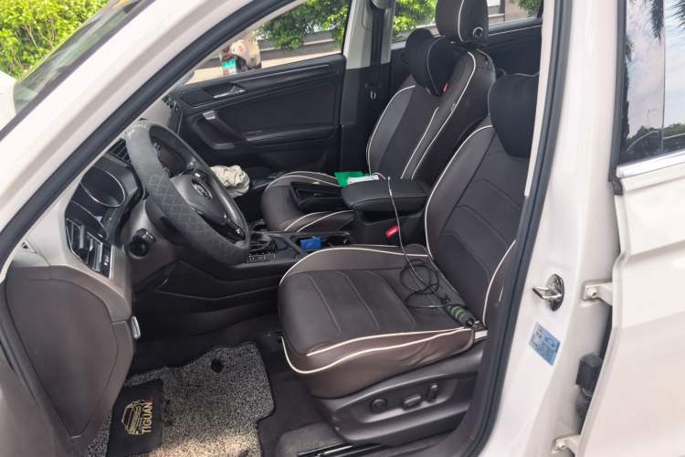 Used Volkswagen Tiguan L 2018 Facelift 330TSI Automatic Two-Wheel Drive Luxury Edition Left Front Seat
