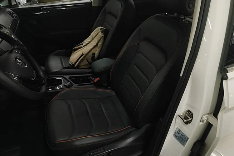 Used Volkswagen Tiguan L 2018 Revised Version 380TSI Automatic All-Wheel Drive Flagship Edition Left Front Seat