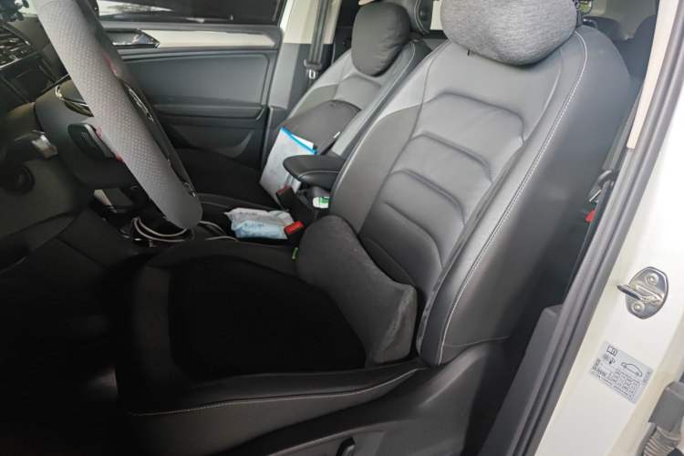 Used Volkswagen Tiguan L 2018 280TSI Automatic Two-Wheel Drive Comfort Edition Left Front Seat