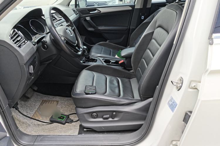Used Volkswagen Tiguan L 2018 330TSI Automatic Two-Wheel Drive Luxury Edition Left Front Seat