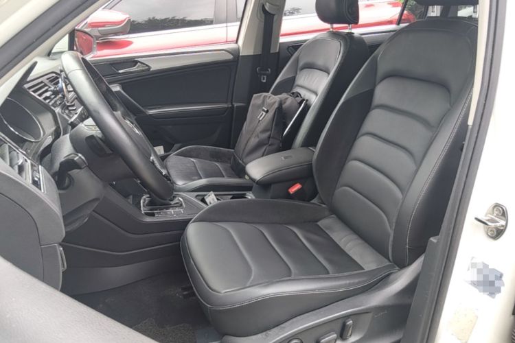 Used Volkswagen Tiguan L 2018 330TSI Automatic Two-Wheel Drive Luxury Edition Left Front Seat