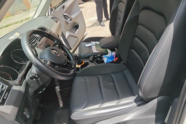 Used Volkswagen Tiguan L 2018 Facelift 330TSI Automatic Two-Wheel Drive Luxury Edition Left Front Seat