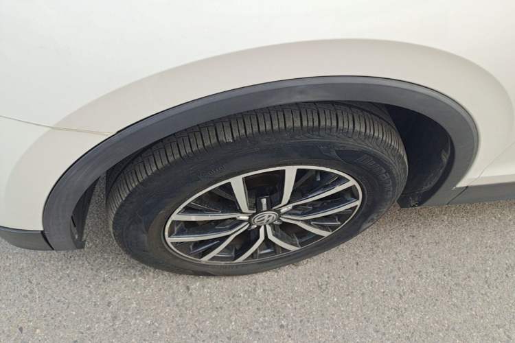 Used Volkswagen Tiguan L 2018 330TSI Automatic Two-Wheel Drive Luxury Edition Left Front Wheel Hub
