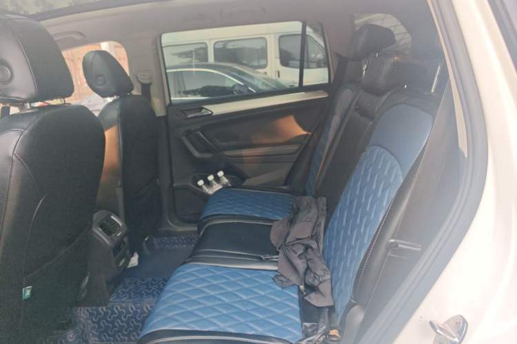 Used Volkswagen Tiguan L 2018 Facelift 330TSI Automatic Two-Wheel Drive Luxury Edition Left Rear Seat
