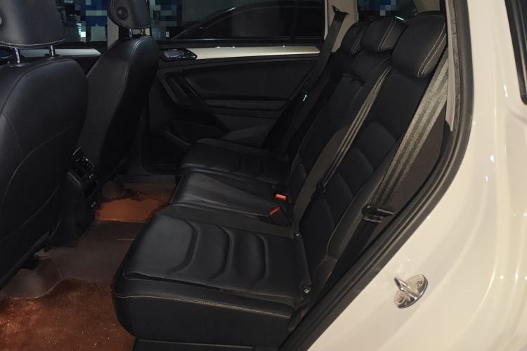 Used Volkswagen Tiguan L 2018 Facelift 330TSI Automatic Two-Wheel Drive Luxury Edition Left Rear Seat