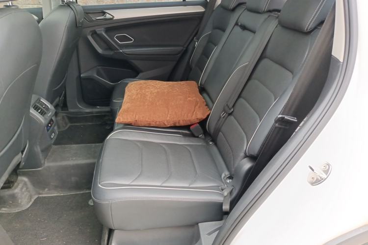 Used Volkswagen Tiguan L 2018 330TSI Automatic Two-Wheel Drive Flagship Edition Left Rear Seat