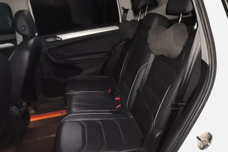 Used Volkswagen Tiguan L 2018 330TSI Automatic Two-Wheel Drive Flagship Edition Left Rear Seat