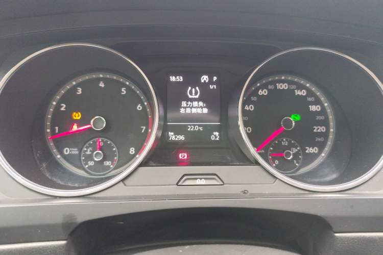 Used Volkswagen Tiguan L 2018 330TSI Automatic Two-Wheel Drive Luxury Edition Odometer Close Up