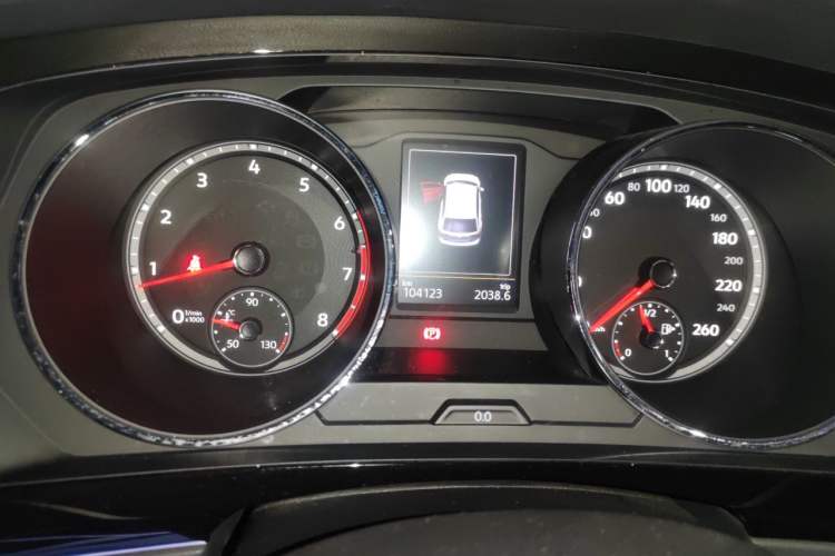 Used Volkswagen Tiguan L 2018 330TSI Automatic Two-Wheel Drive Luxury Edition Odometer Close Up