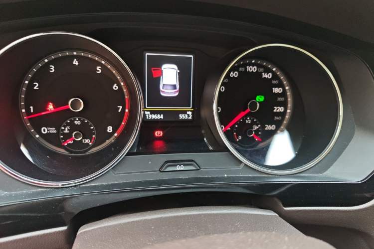 Used Volkswagen Tiguan L 2018 Revised 330TSI Automatic Two-Wheel Drive Flagship Edition Odometer Close Up