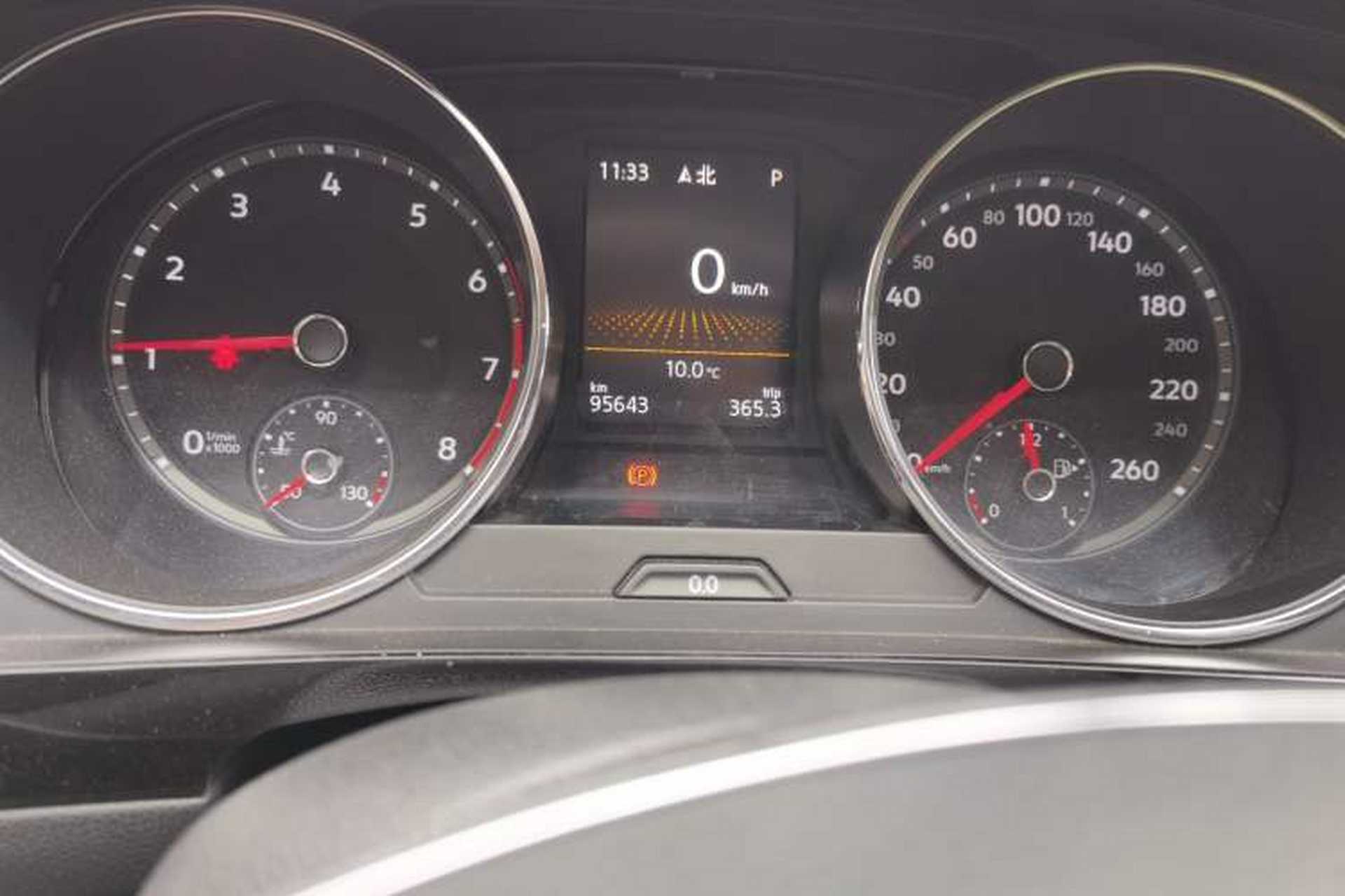 Used Volkswagen Tiguan L 2018 330TSI Automatic Two-Wheel Drive Luxury Edition Odometer Close Up