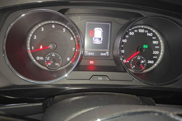 Used Volkswagen Tiguan L 2018 330TSI Automatic Two-Wheel Drive Luxury Edition Odometer Close Up
