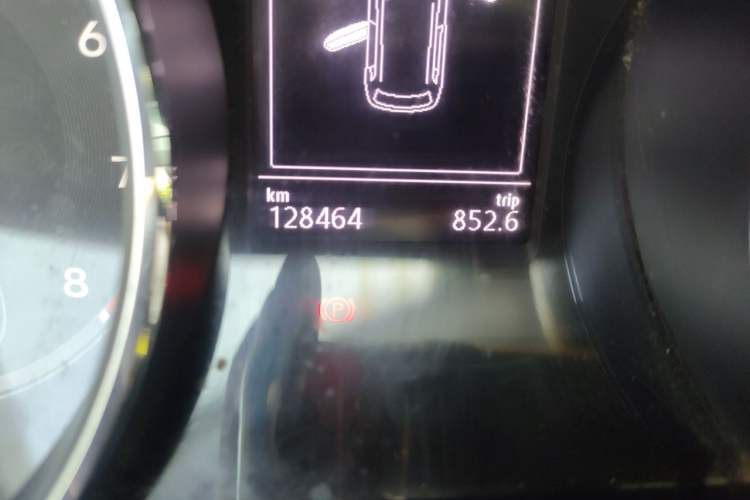 Used Volkswagen Tiguan L 2018 330TSI Automatic Two-Wheel Drive Luxury Edition Odometer Close Up