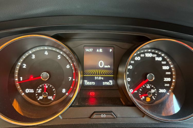 Used Volkswagen Tiguan L 2018 330TSI Automatic Two-Wheel Drive Luxury Edition Odometer Close Up