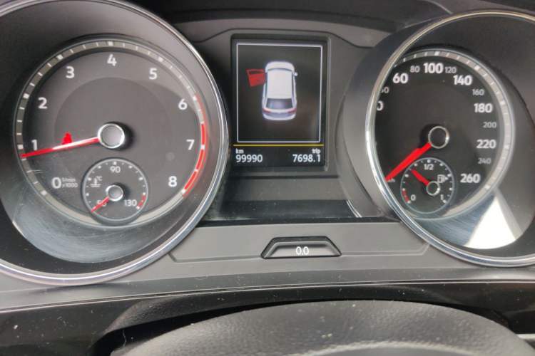 Used Volkswagen Tiguan L 2018 330TSI Automatic Two-Wheel Drive Luxury Edition Odometer Close Up