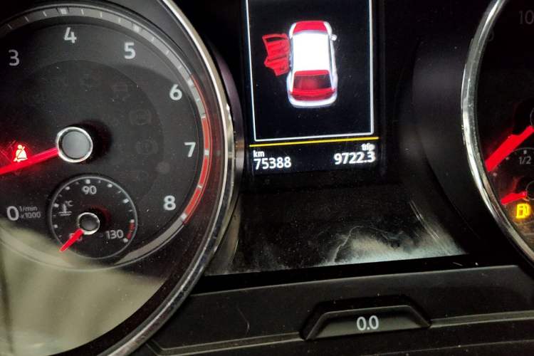 Used Volkswagen Tiguan L 2018 330TSI Automatic Two-Wheel Drive Luxury Edition Odometer Close Up