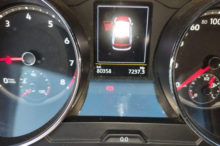 Used Volkswagen Tiguan L 2018 Facelift 330TSI Automatic Two-Wheel Drive Luxury Edition Odometer Close Up